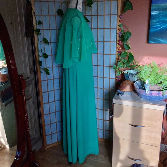 Vintage 60s Green Capelet Sequin Gown ILGWU Union Made Dress - Picture 2 of 15